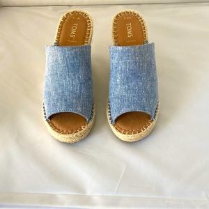 TOMS denim espadrilles size 6.5